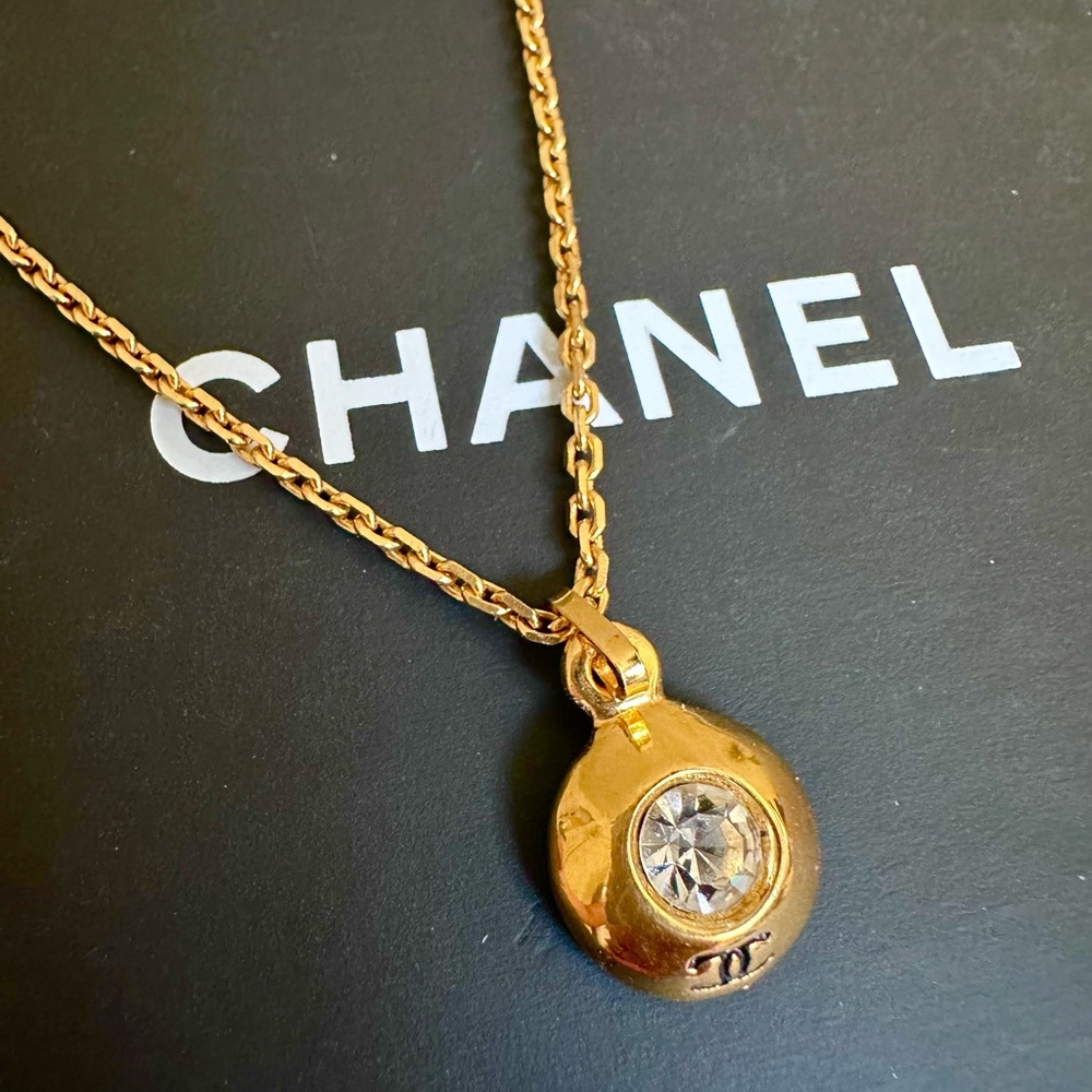 CHANEL Necklace Rhinestones with COA